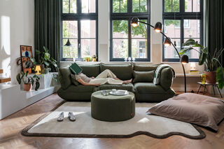 Sumo Loveseat Boucle Recycled Leaf Green